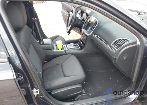 2019 Chrysler 300 Touring from USA, damaged, VIN 2C3CCAAG0KH612224